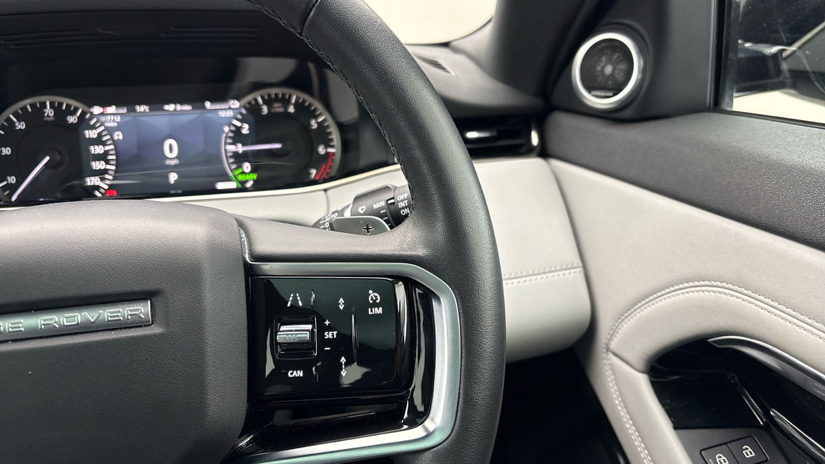 Land Rover Range Rover Evoque Image 14