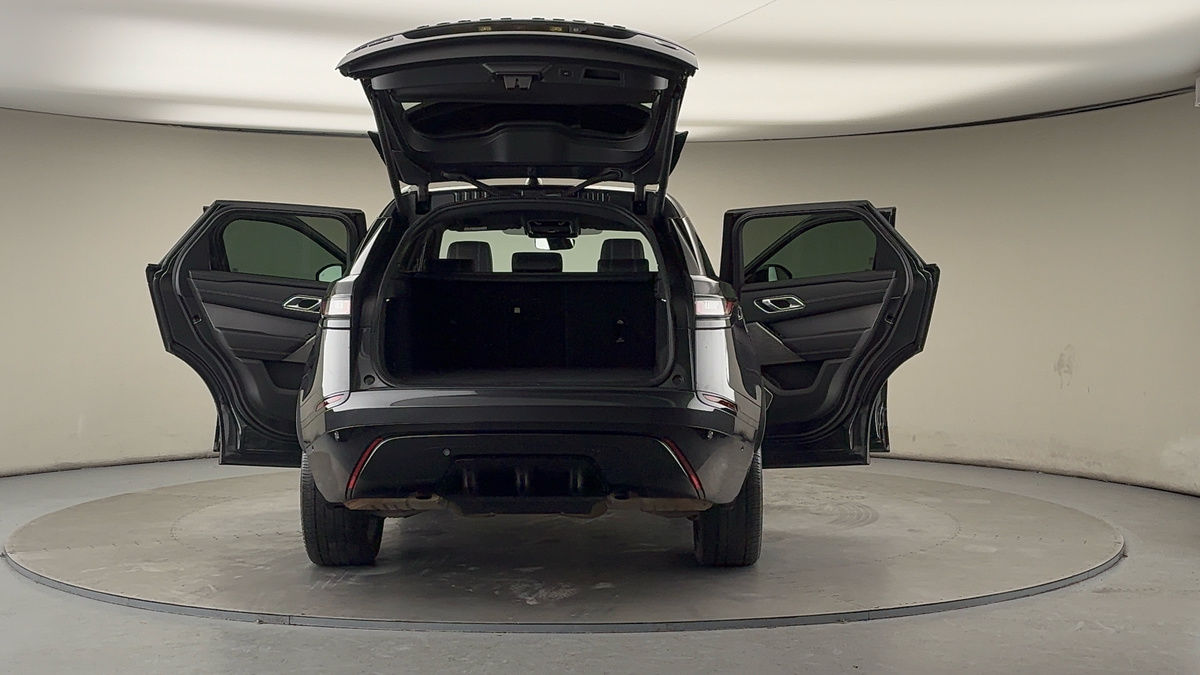 More views of Land Rover Range Rover Velar