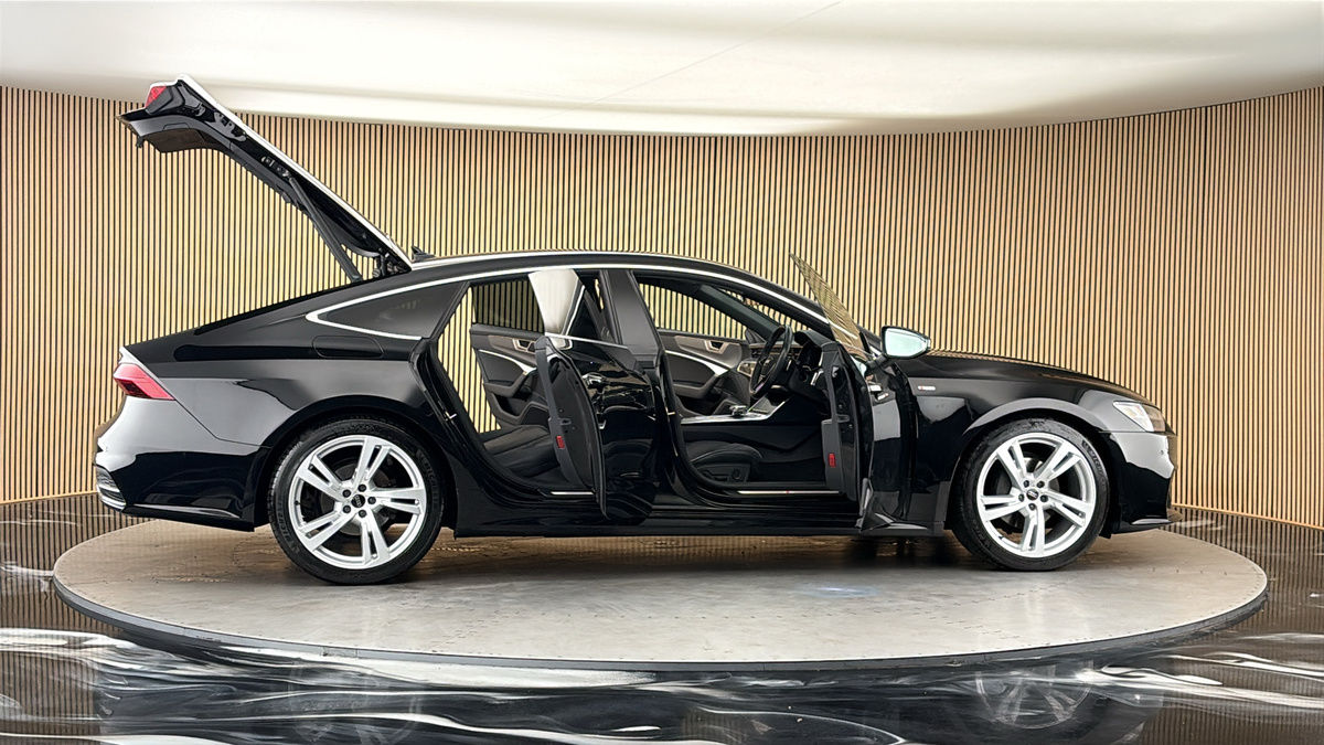 More views of Audi A7