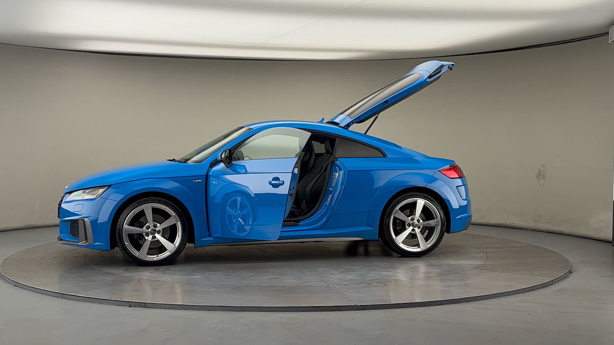 More views of Audi TT