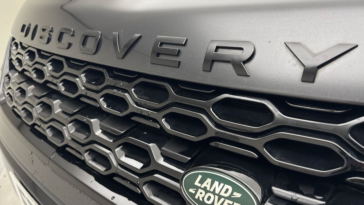 Land Rover Discovery Sport Image 24