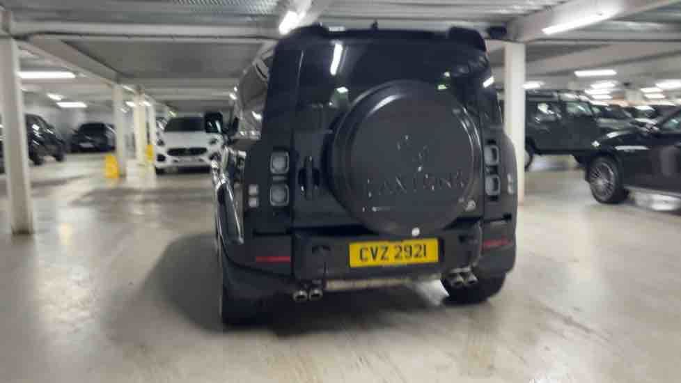 More views of Land Rover Defender 90