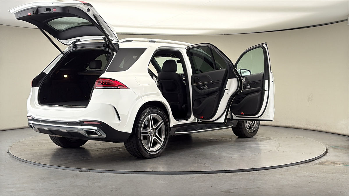 More views of Mercedes-Benz GLE