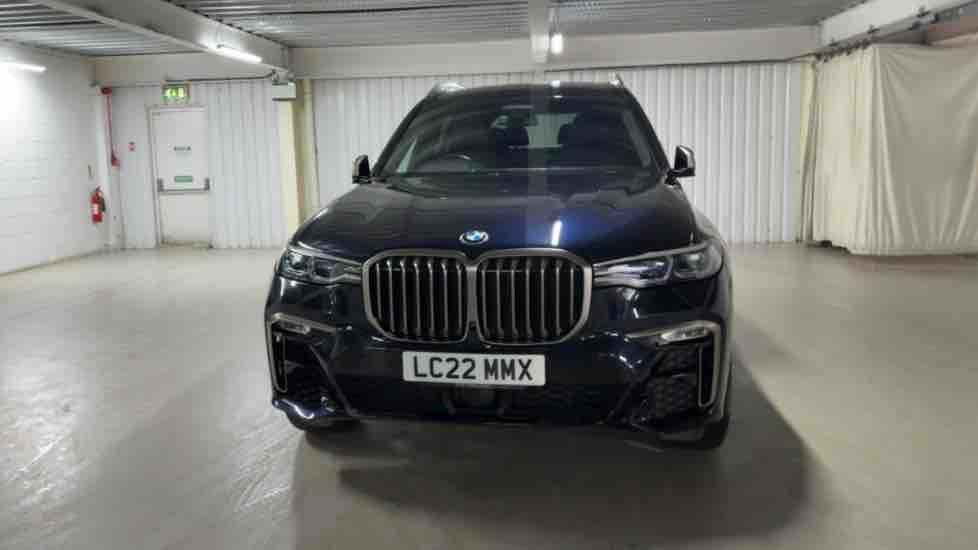 More views of BMW X7