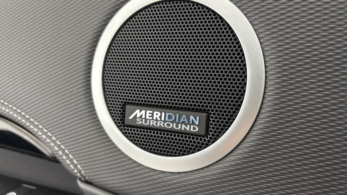 Land Rover Discovery Image 25