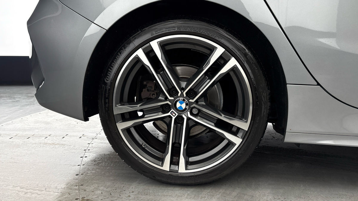 BMW 1 Series Image 10