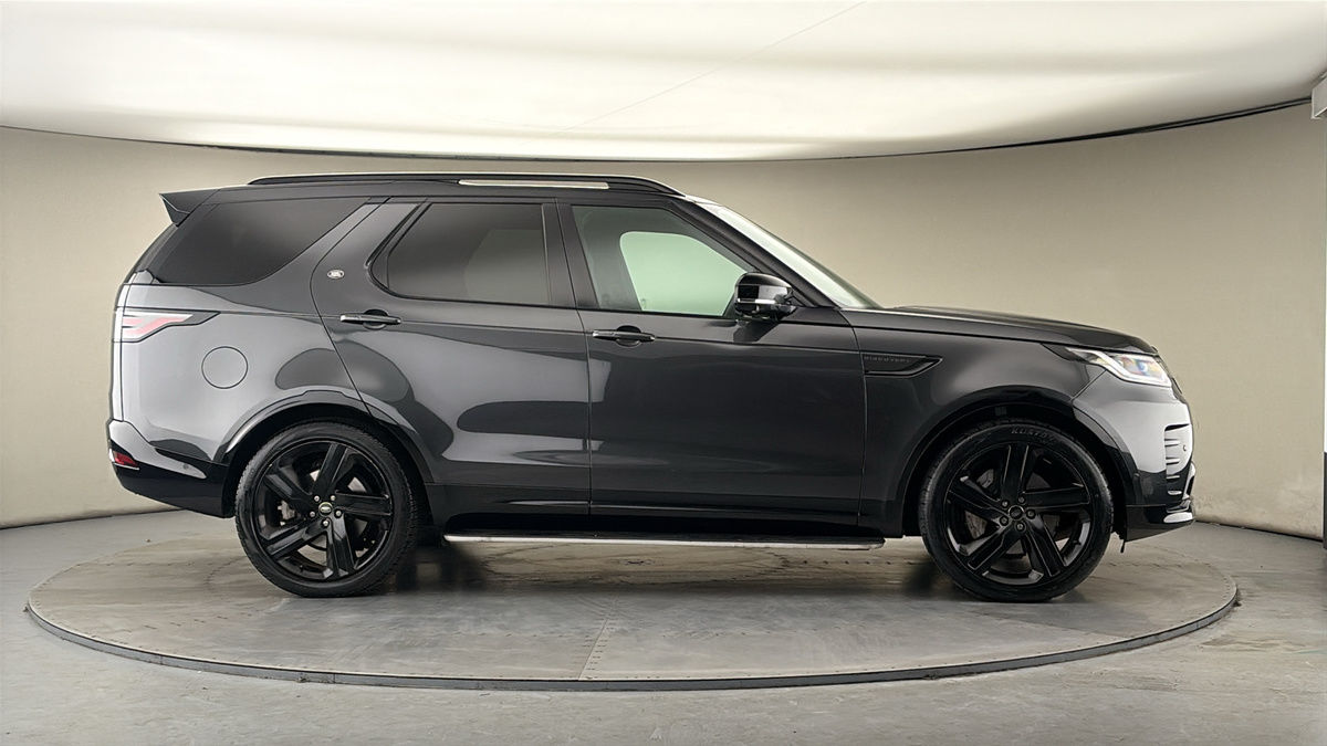 More views of Land Rover Discovery