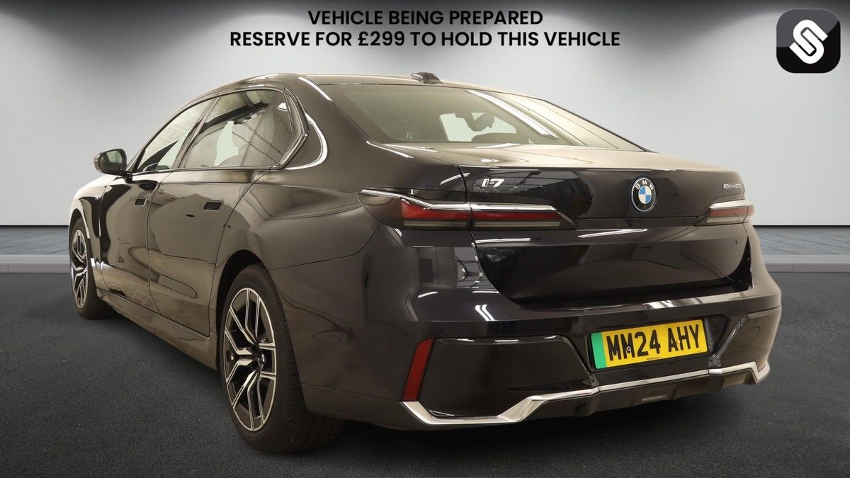 BMW i7 Image 3