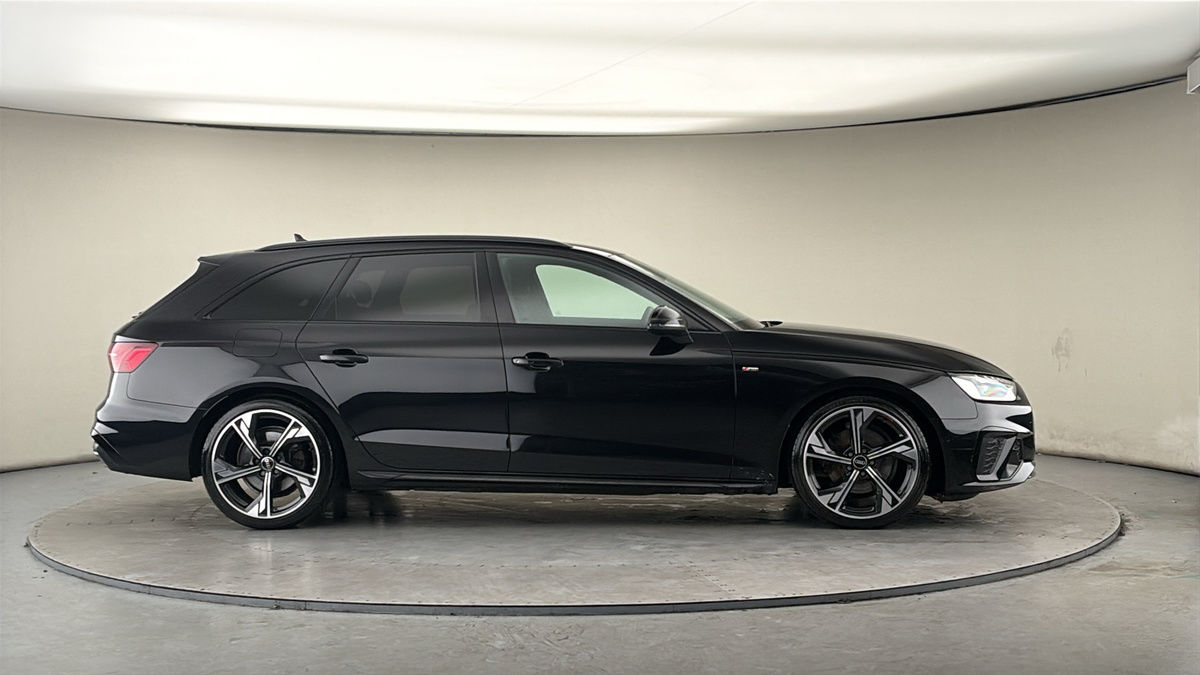 More views of Audi A4 Avant