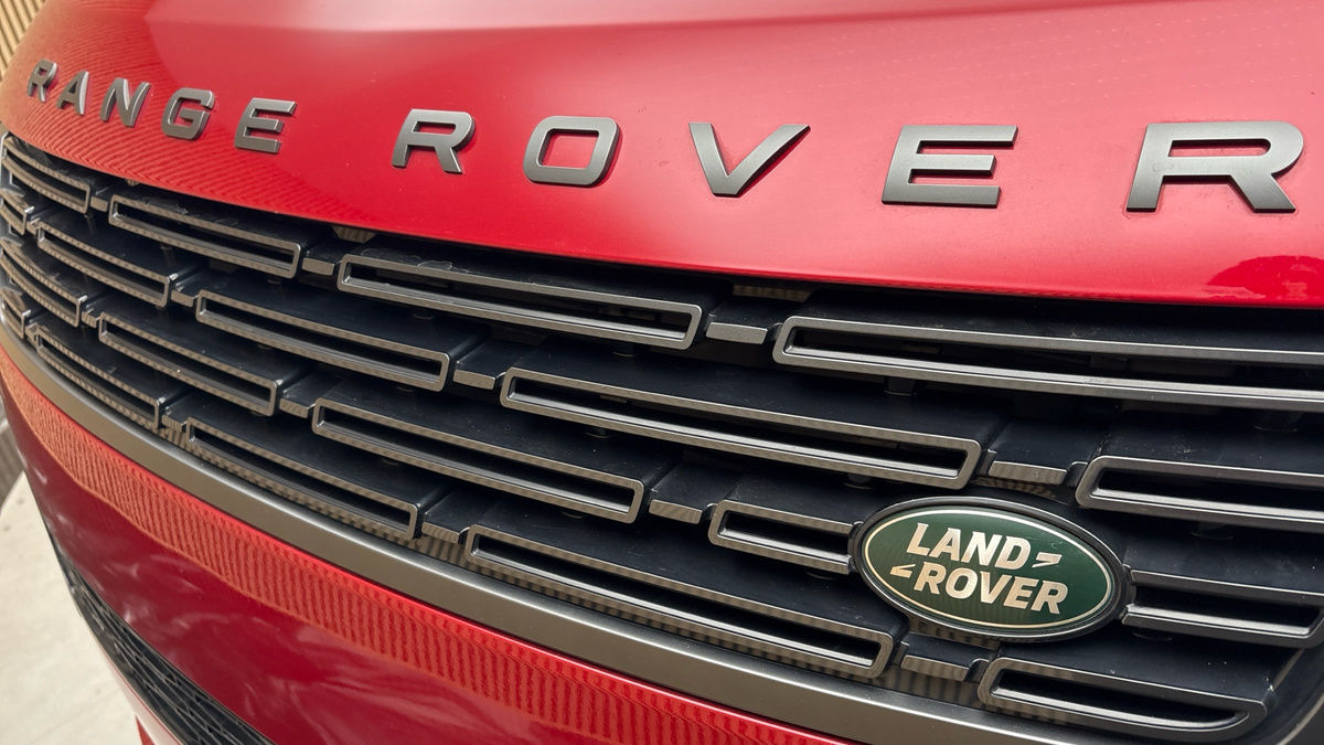 Land Rover Range Rover Sport Image 24