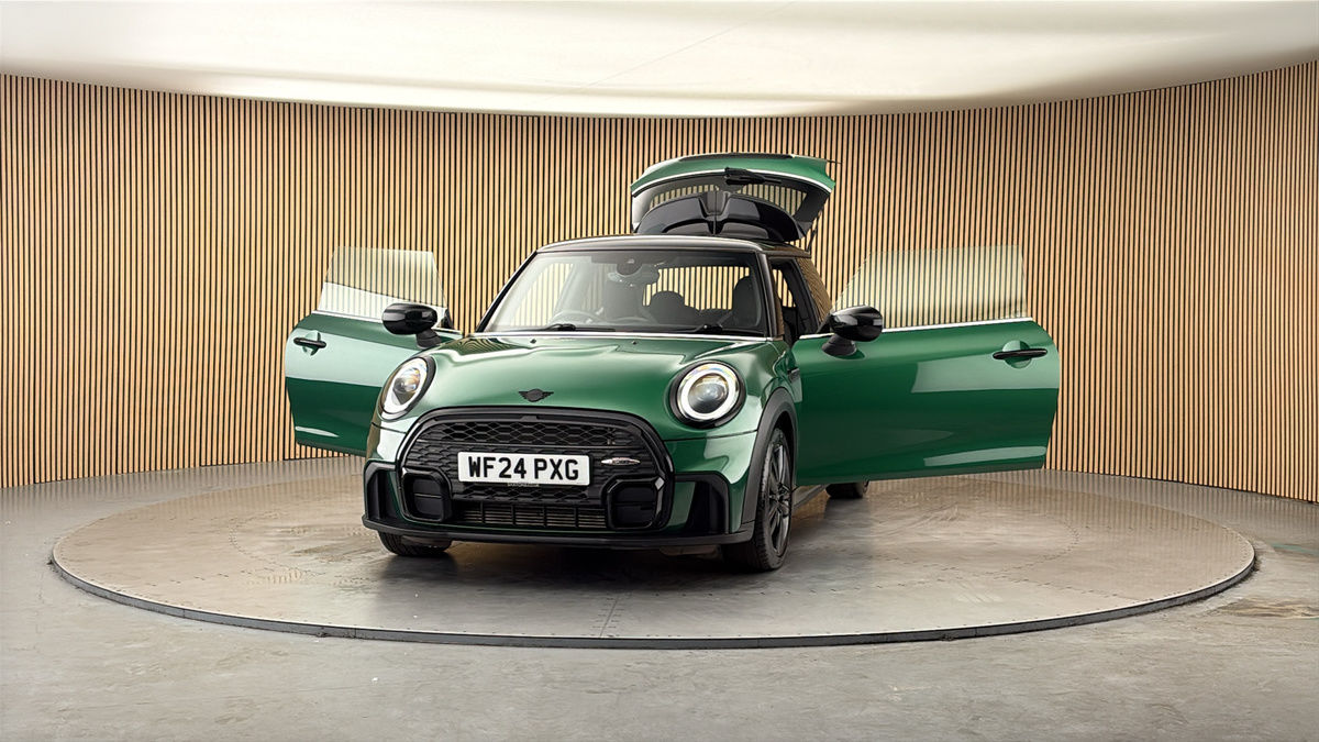 More views of MINI Hatch