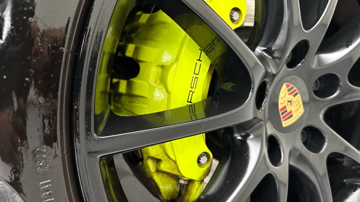 Porsche Cayenne Image 25