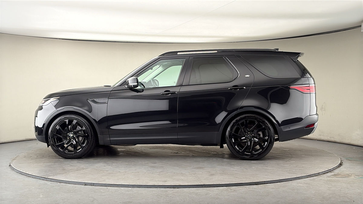 More views of Land Rover Discovery