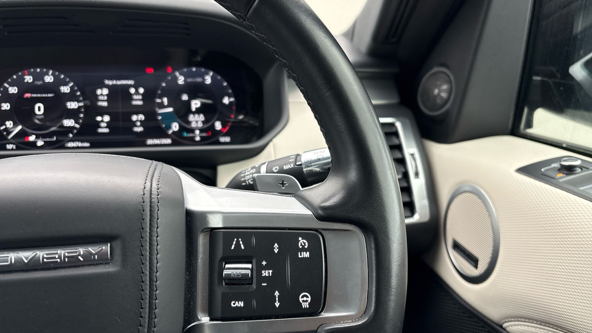 Land Rover Discovery Image 14