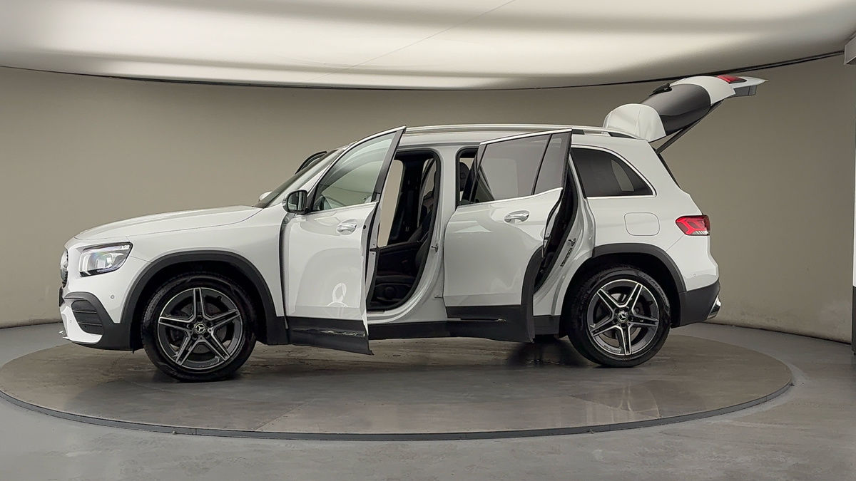 More views of Mercedes-Benz GLB