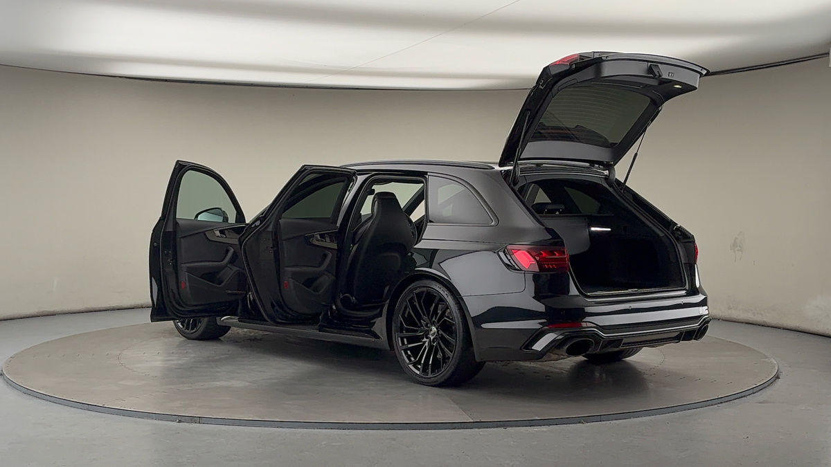 More views of Audi RS4 Avant