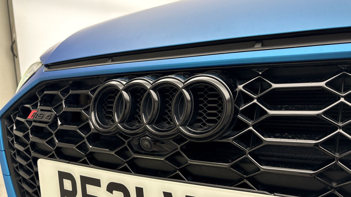 Audi RS4 Avant Image 24