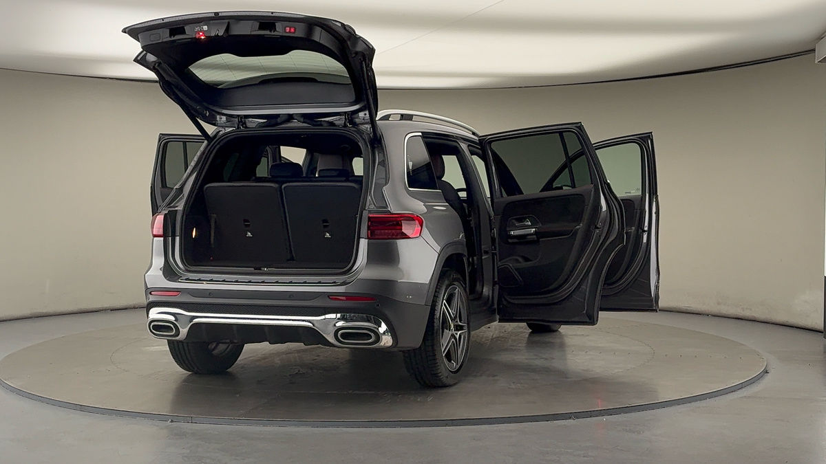 More views of Mercedes-Benz GLB