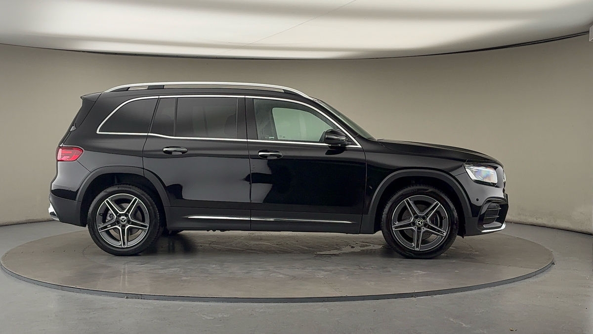 More views of Mercedes-Benz GLB