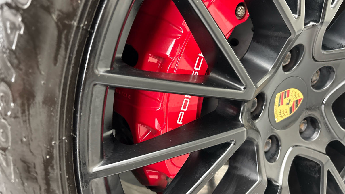 Porsche Cayenne Image 26