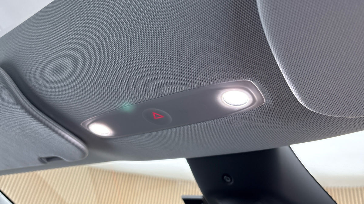 Tesla Model Y Image 30