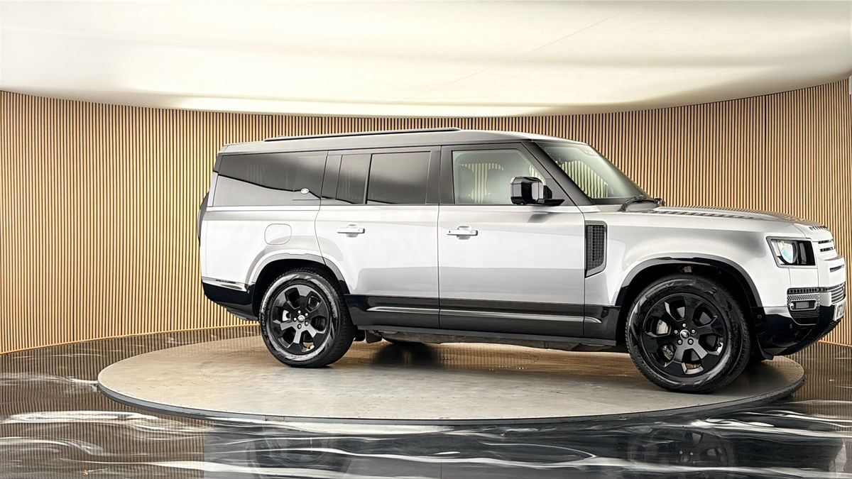 More views of Land Rover Defender 130