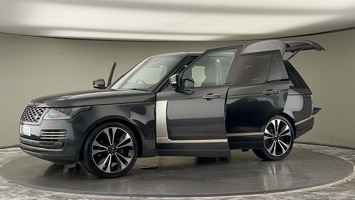 More views of Land Rover Range Rover