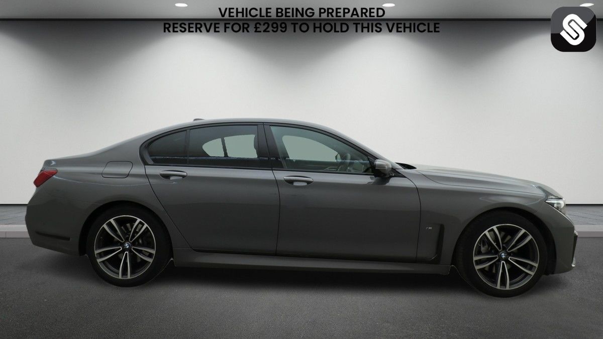 BMW 7 Series Image 5