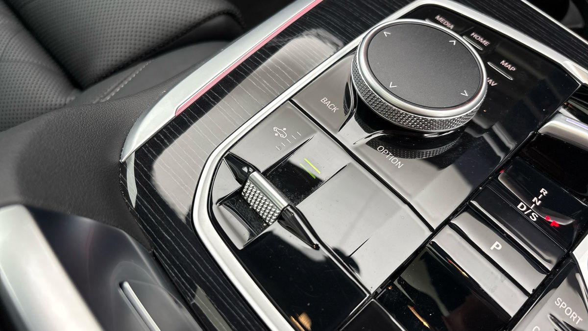 BMW X7 Image 30