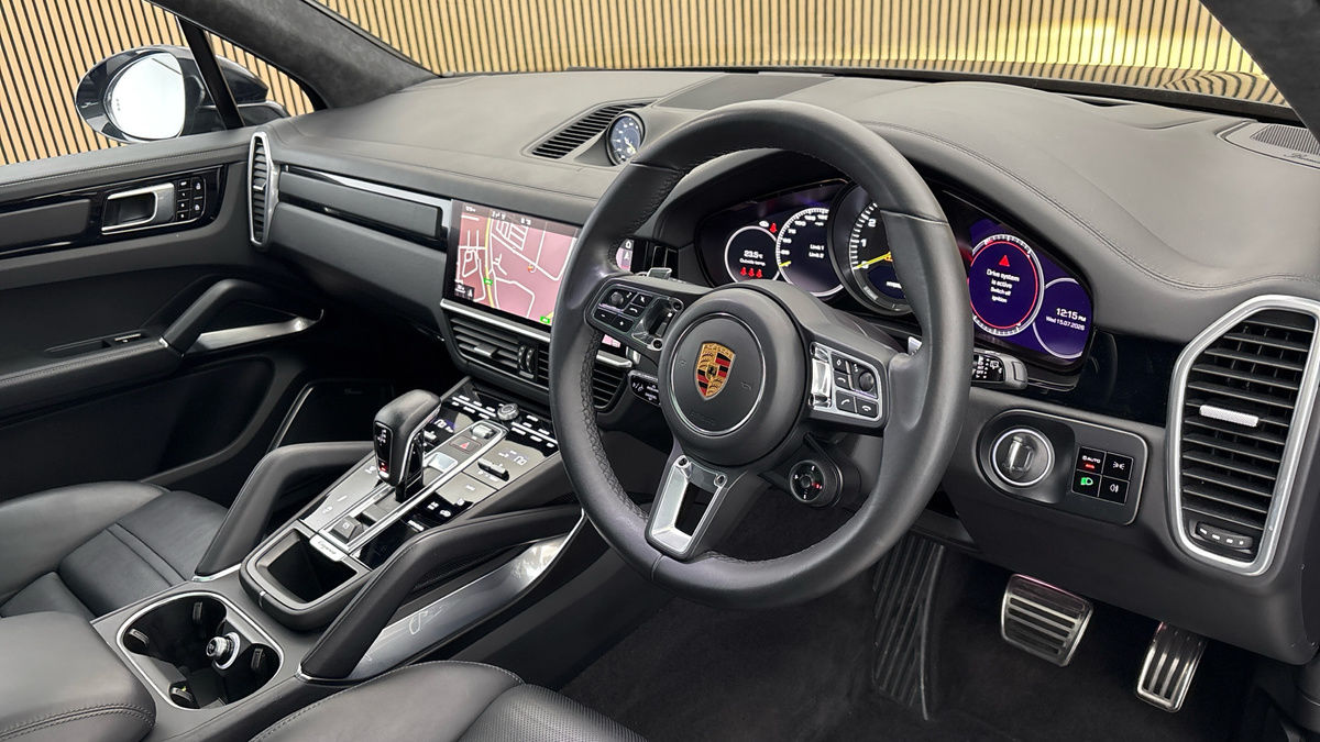 Porsche Cayenne Image 5