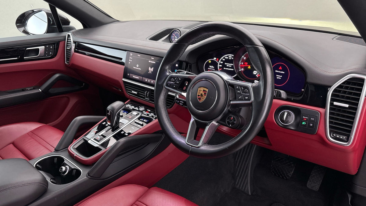 Porsche Cayenne Image 5