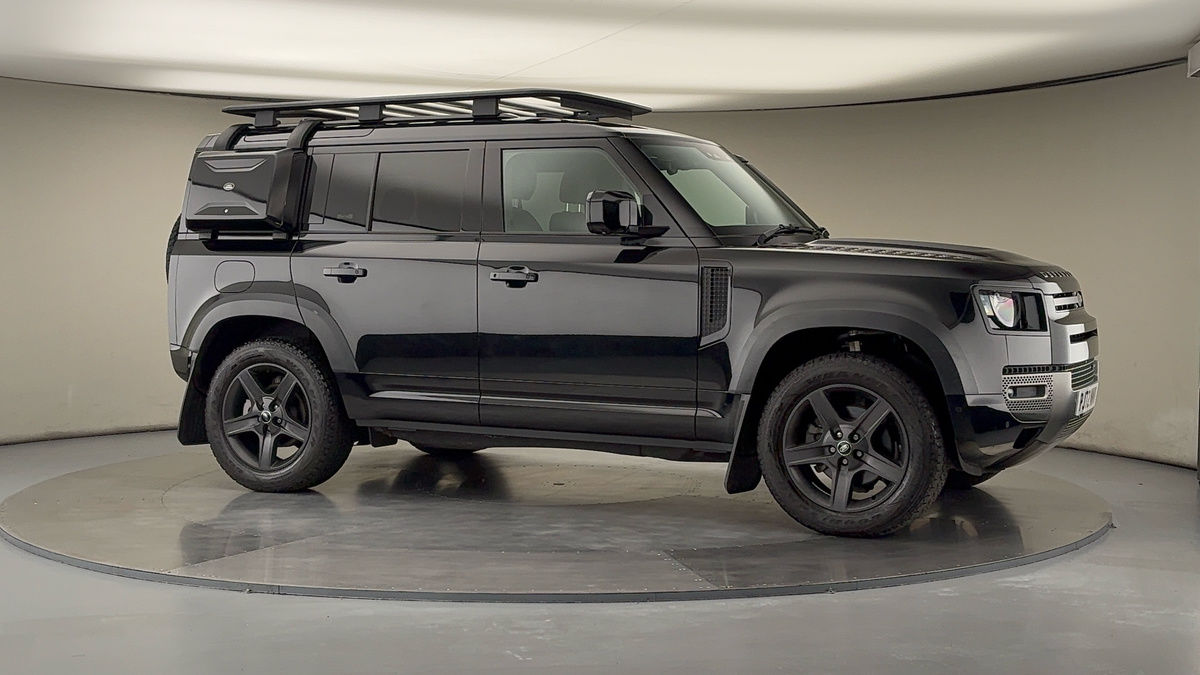More views of Land Rover Defender 110