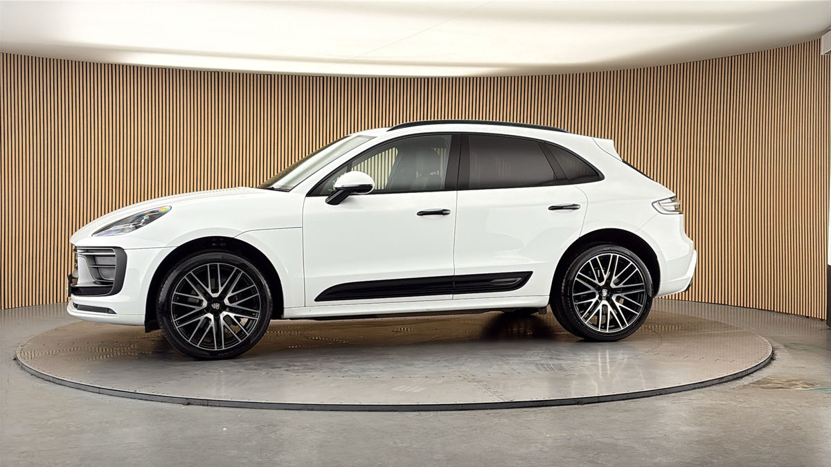 More views of Porsche Macan