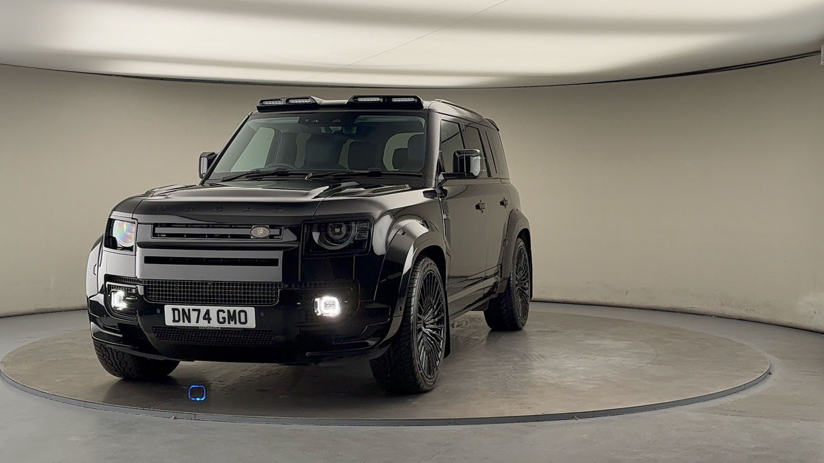 More views of Land Rover Defender 110