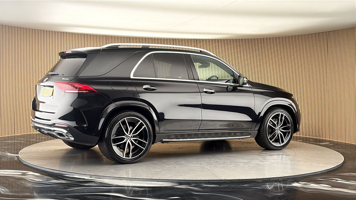 More views of Mercedes-Benz GLE