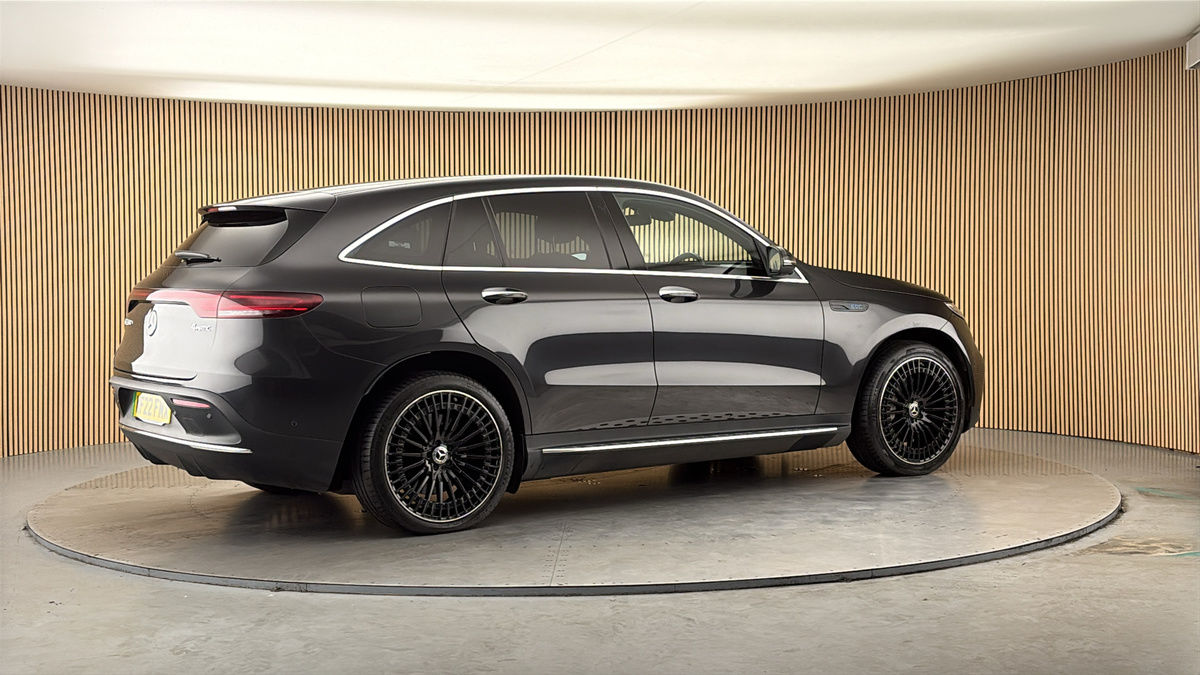 More views of Mercedes-Benz EQC