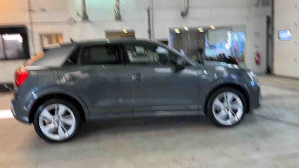 More views of Audi Q2