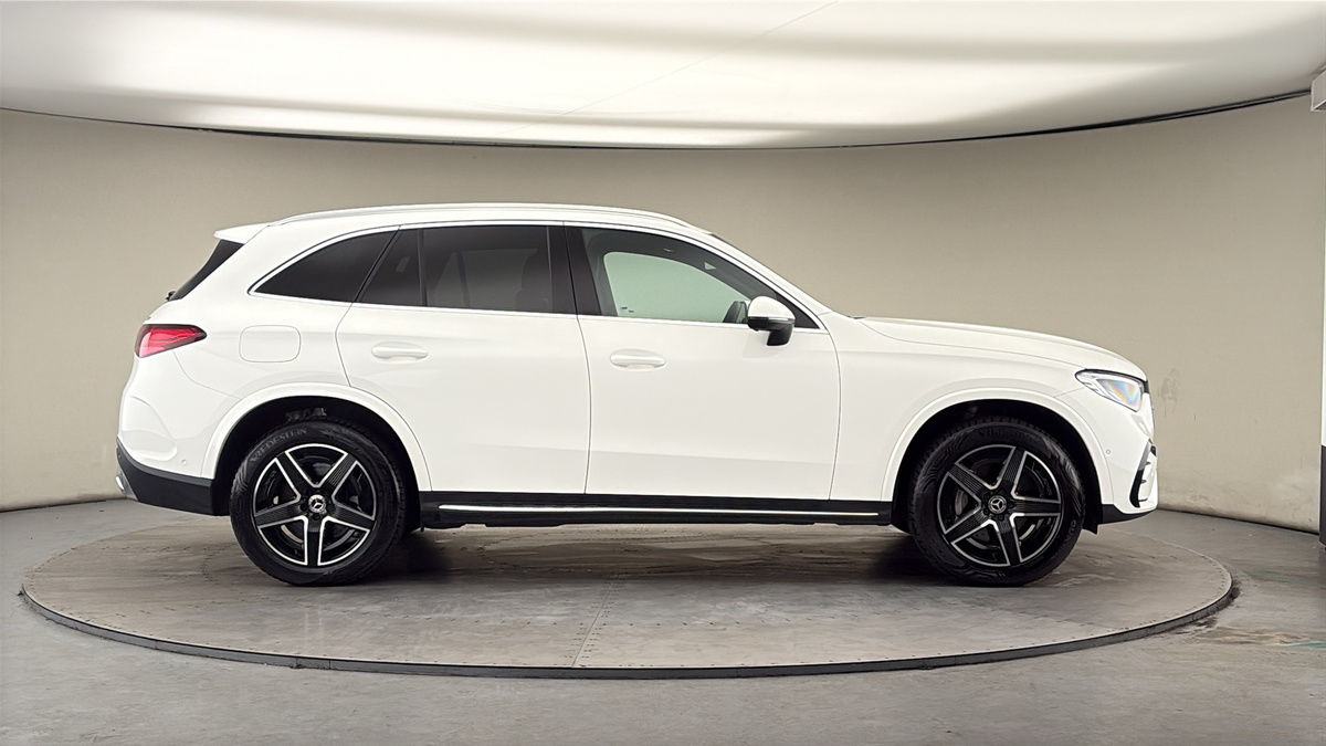 Mercedes-Benz GLC Image 16