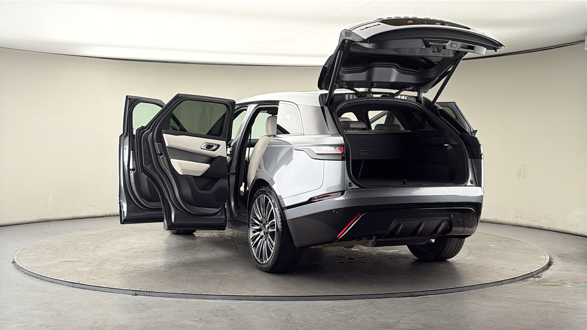More views of Land Rover Range Rover Velar