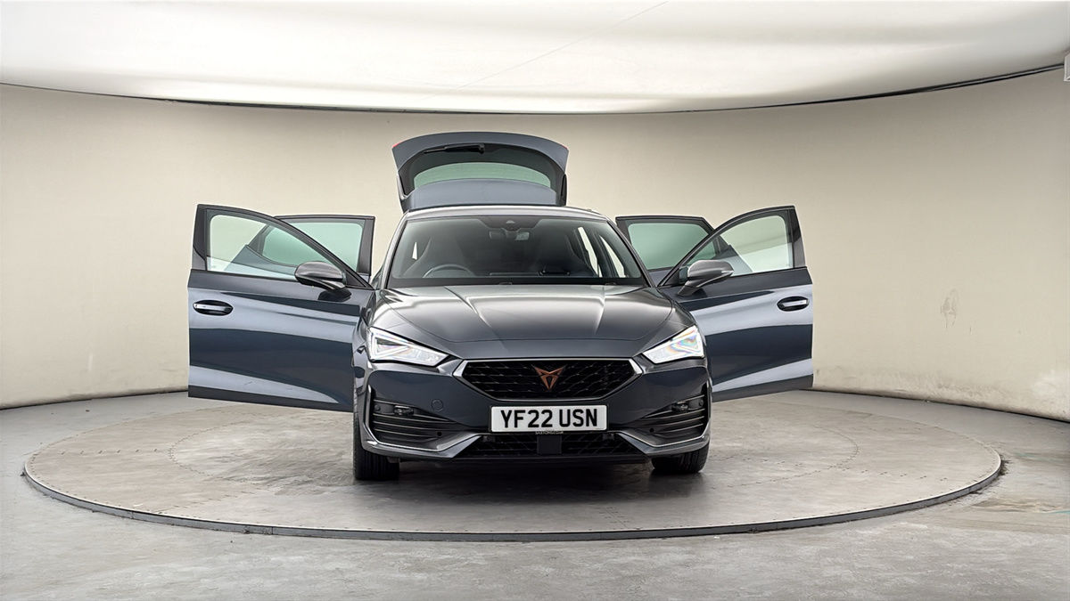 More views of CUPRA Leon