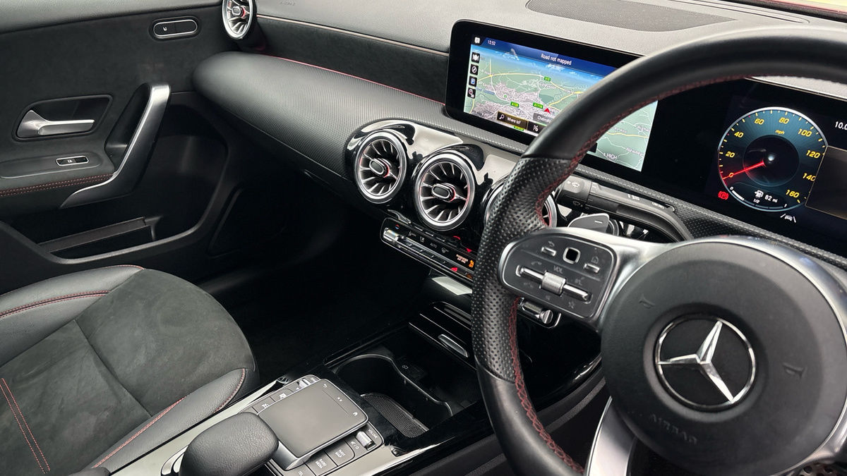 Mercedes-Benz A Class Image 18