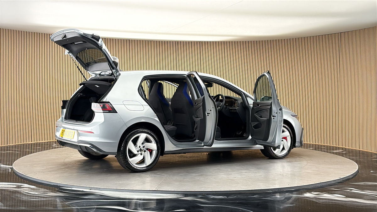 More views of Volkswagen Golf