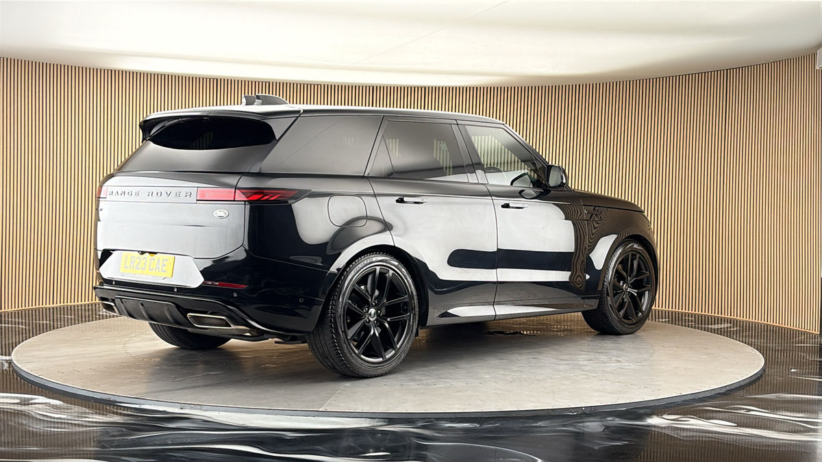 Land Rover Range Rover Sport Image 21