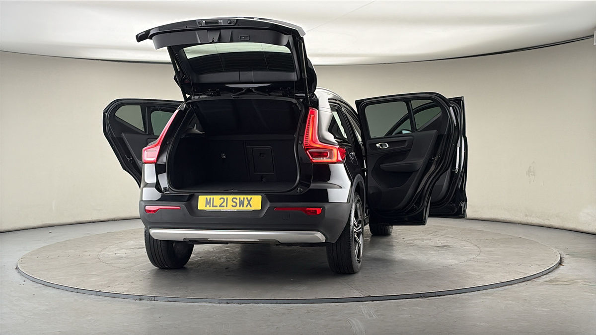 More views of Volvo XC40