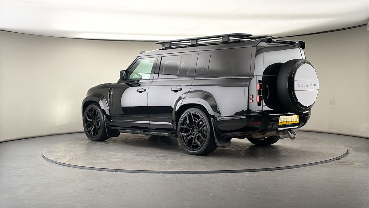 More views of Land Rover Defender 130