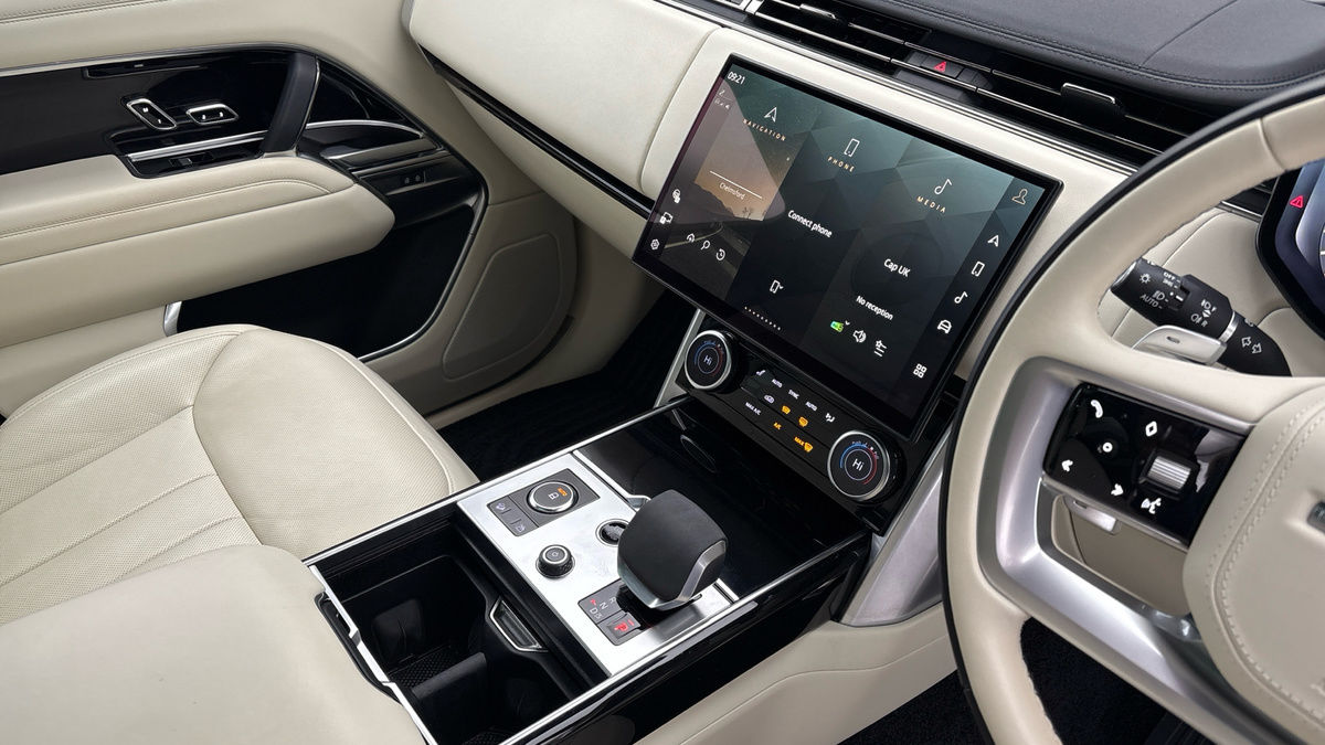 Land Rover Range Rover Image 18