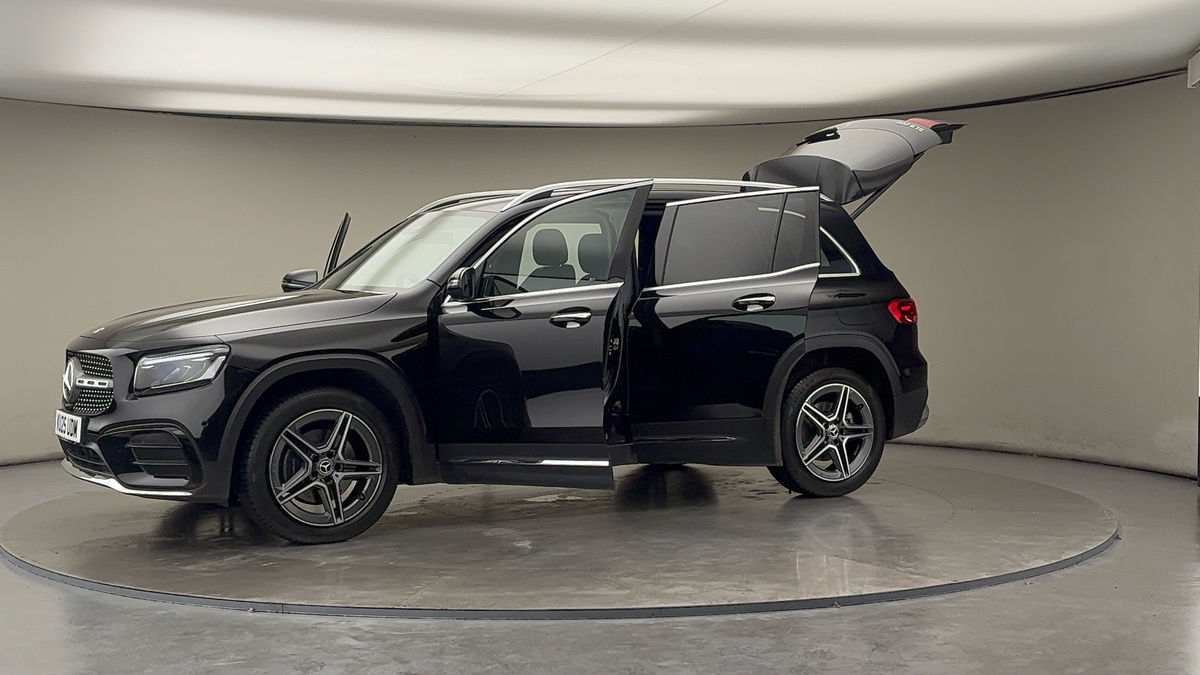 More views of Mercedes-Benz GLB