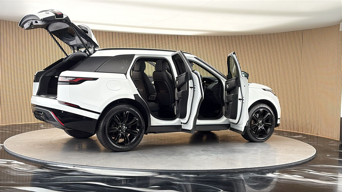 More views of Land Rover Range Rover Velar