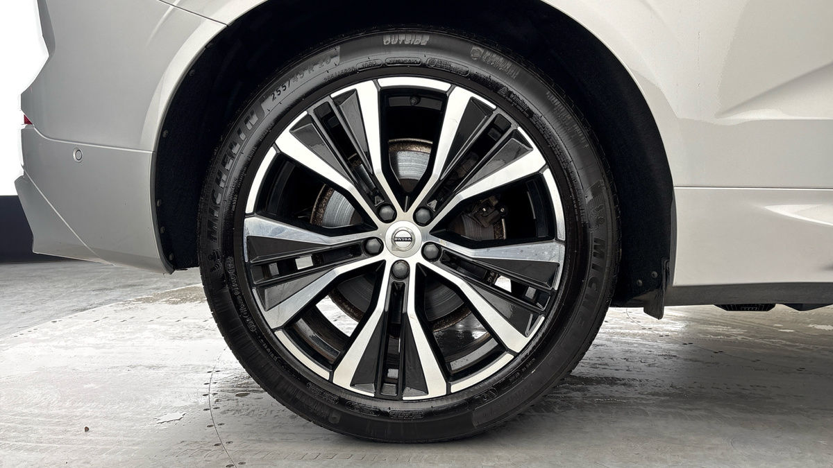Volvo XC60 Image 10