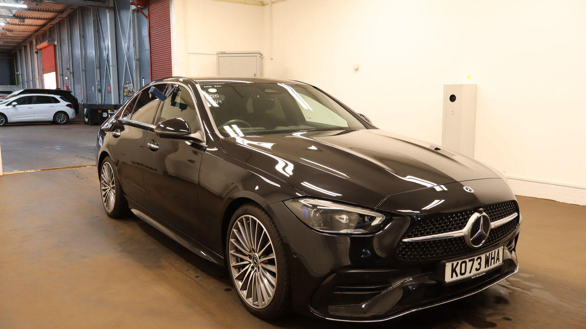 Mercedes-Benz C Class Sticky Header Image